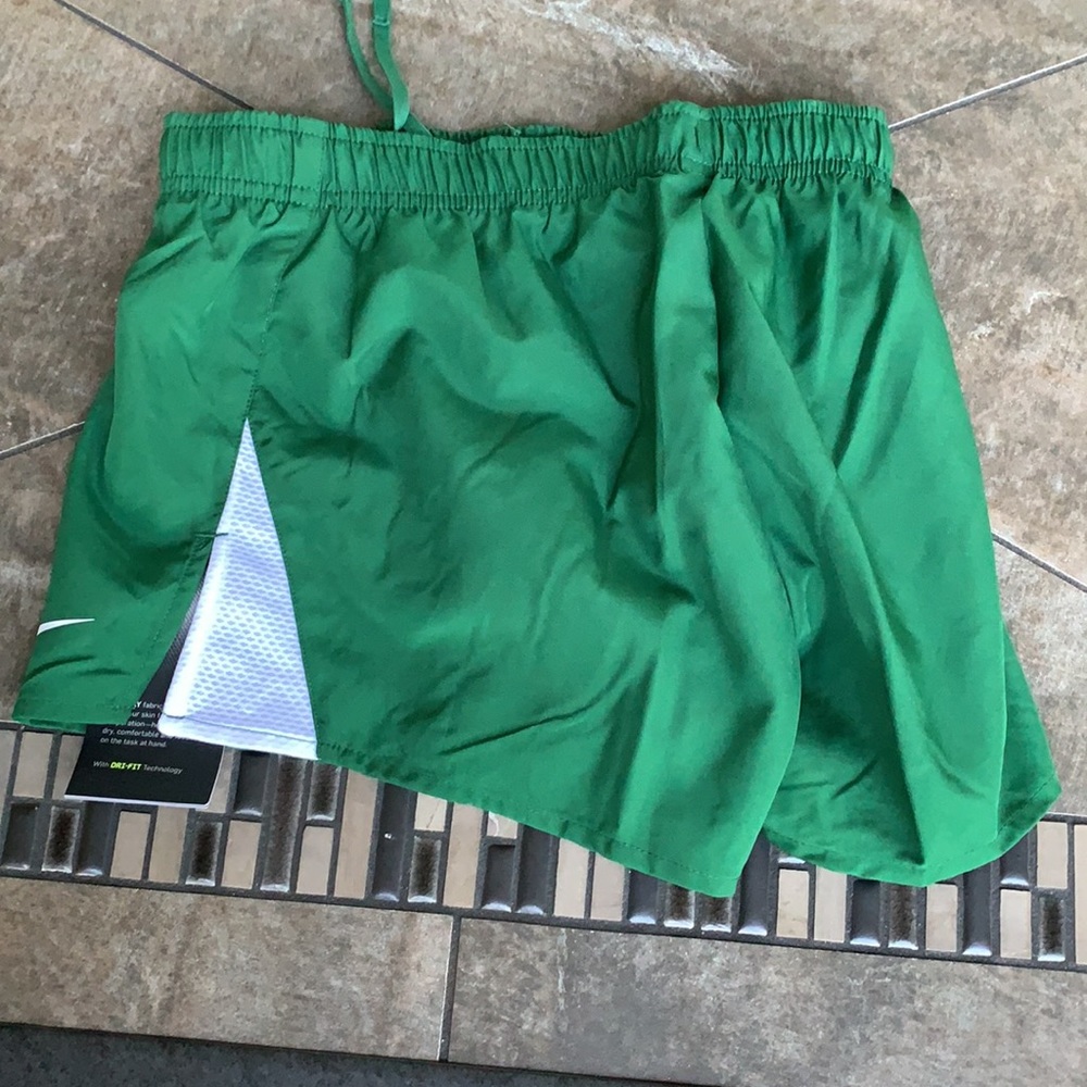 NIKE Women’s running shorts with Dri-Fit Technolog - Picture 8 of 15